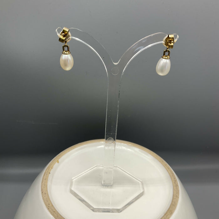 9ct gold and pearl drop earrings