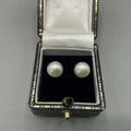 9ct Gold and Pearl stud earrings