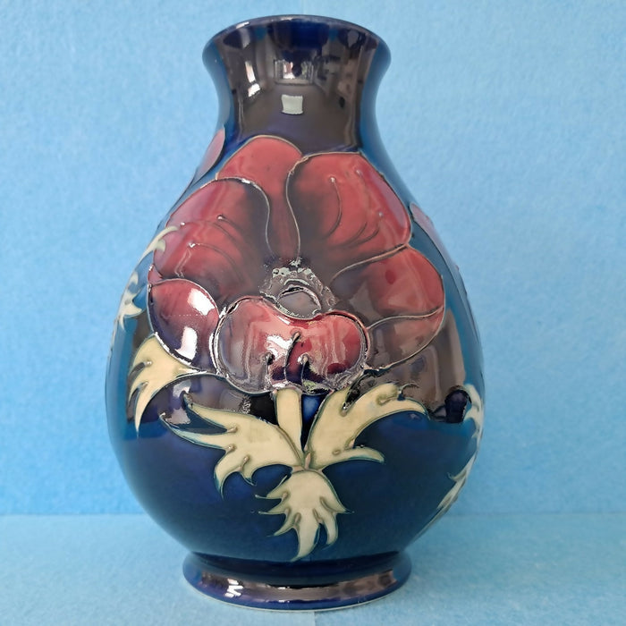 A Large Moorcroft Vase (7.48inch) in the Anemone Design by Walter Moorcroft