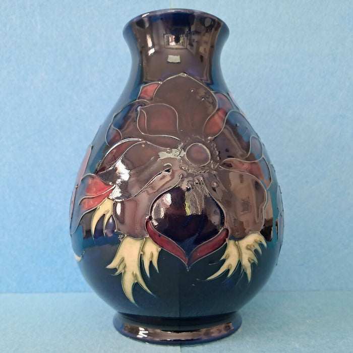 A Large Moorcroft Vase (7.48inch) in the Anemone Design by Walter Moorcroft