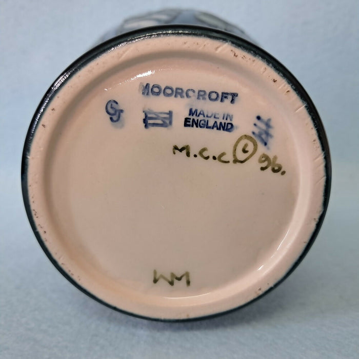 A Moorcroft Collectors Club Vase (6.29inch) from 1996
