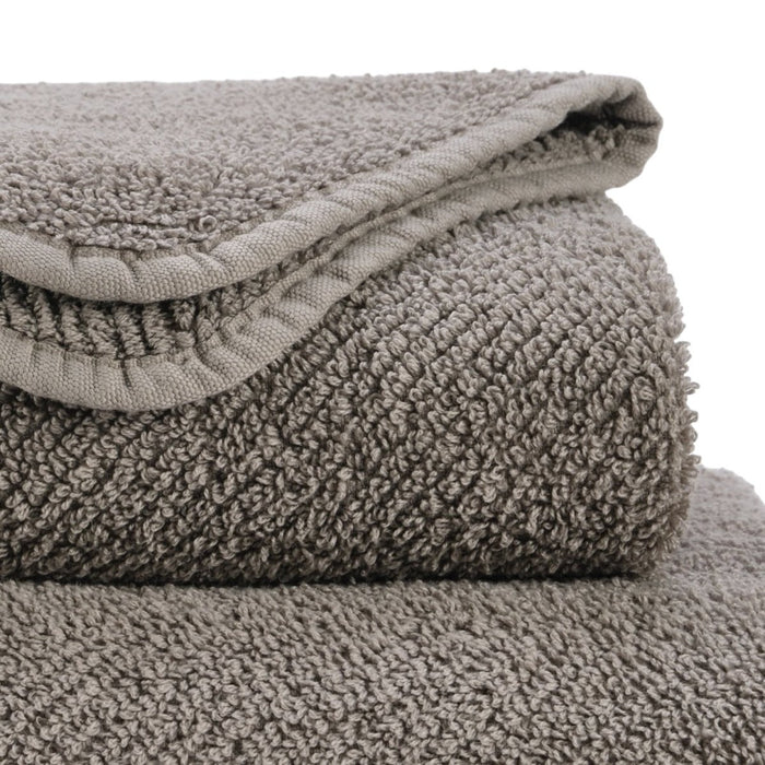 Abyss & Habidecor Abyss Twill Wash Mitt Atmosphere 940 - Atmosphere 940 Wash Mitt 7" x 9" at FIG LINENS AND HOME - 3