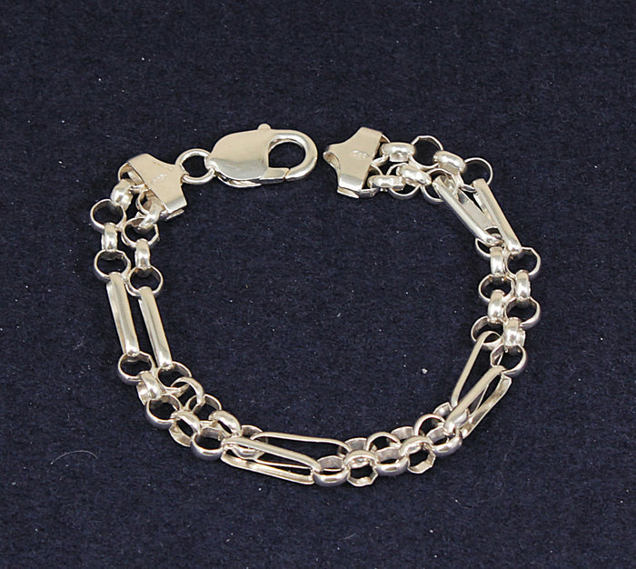 Beautiful Italian Sterling Silver Bracelet – Symmetrical Link Design