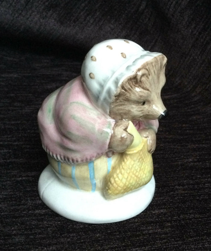 Beswick Beatrix Potter Figurine Beswick MRS TIGGYWINKLE BUYS PROVISIONS figurine