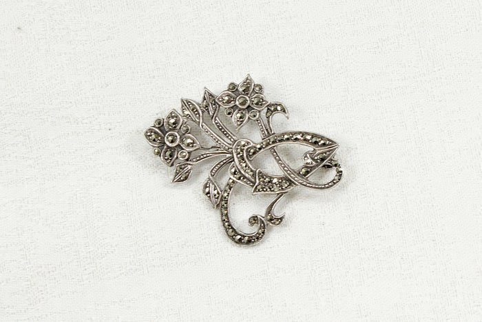Bold Silver Marcasite ‘Whiplash’ Brooch – Edwardian Era