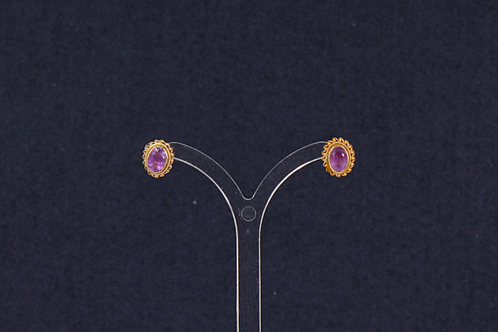 Classic 9ct Gold & Amethyst Stud Earrings