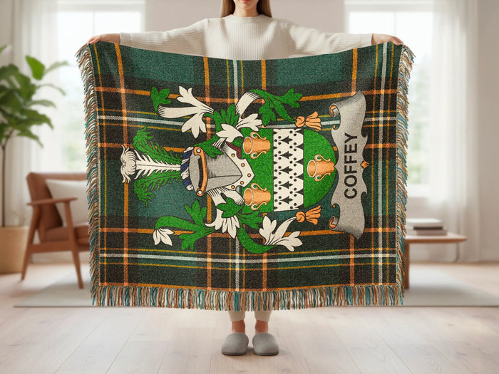 Feature panel for the Coffey cotton woven blanket with fringed edges.