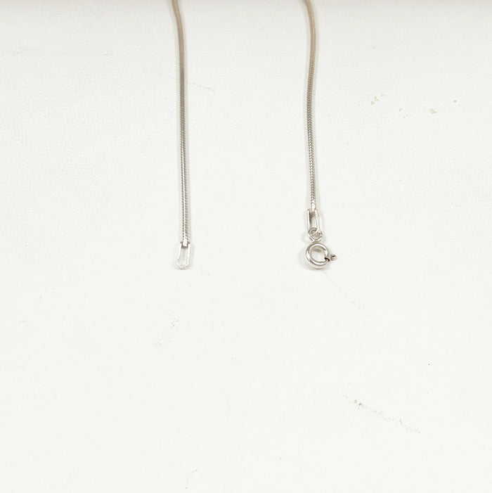 Cute & Finely Made Sterling Silver Gecko Pendant & 16" Snake Chain
