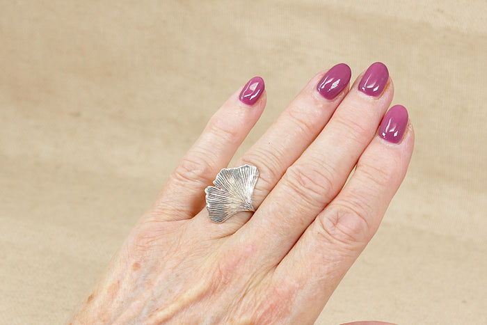 Elegant Art Nouveau Style Sterling Silver Leaf Ring