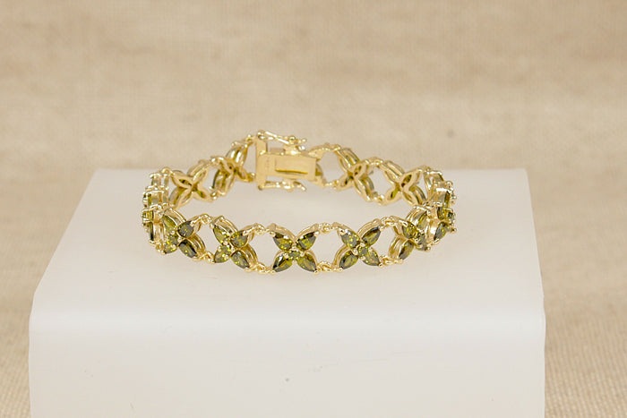 Exceptional Sterling Silver Gilt & Peridot-Coloured Crystal Floral Bracelet