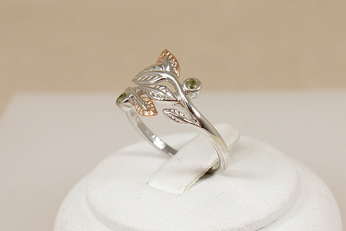 Gorgeous Silver & Welsh Gold Overlay Leaf Ring by Clogau - Boxed