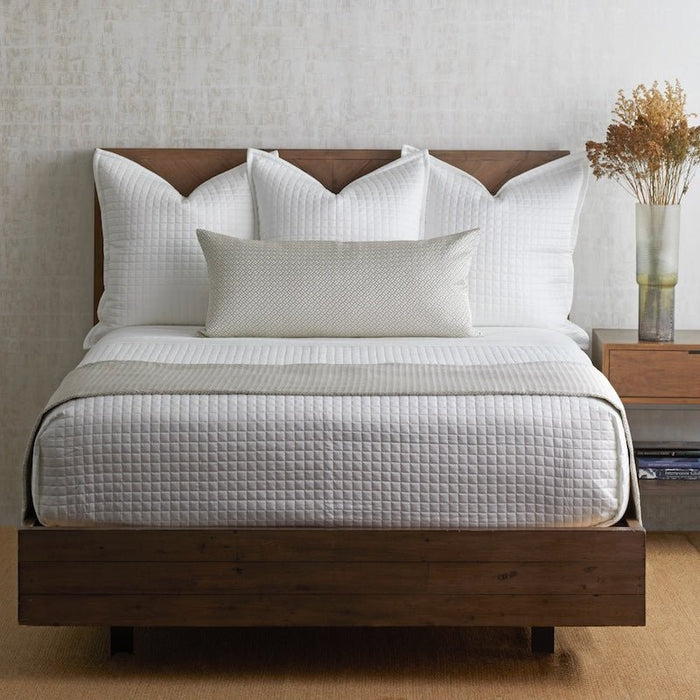 Link Bed Finisher Set in Silver by Ann Gish - Bed View