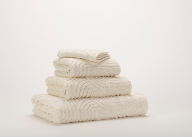 Olly Euro Bath Sheet 39X59 Ivory 103 by Abyss