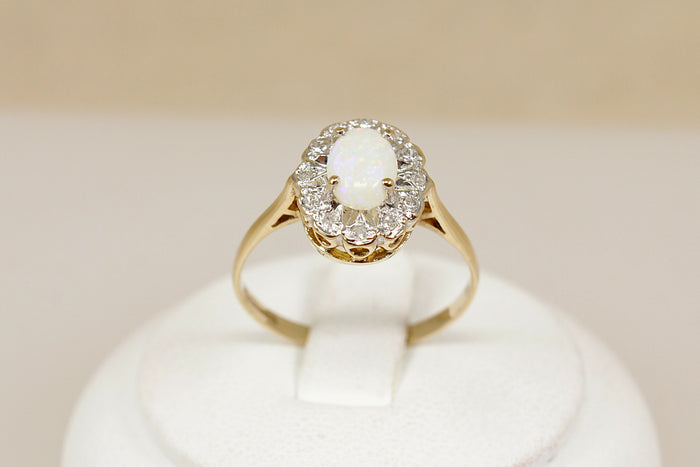Pretty 9ct Gold Fire Opal & Diamond Cluster Ring – Birmingham 1989