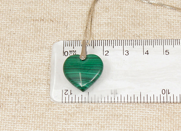 Pretty Sterling Silver & Malachite Heart Pendant with 20-Inch Box Chain