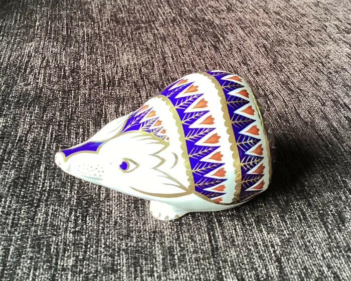 Royal Crown Derby Paperweight Royal Crown Derby Hedgehog paperweight with gold stopper