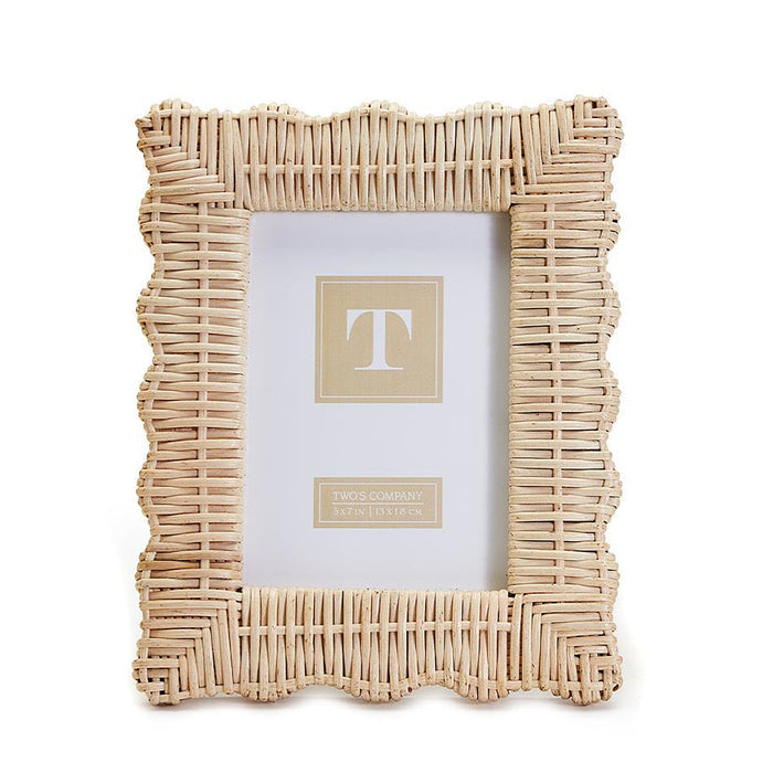 Scallop Wicker Weave Frame