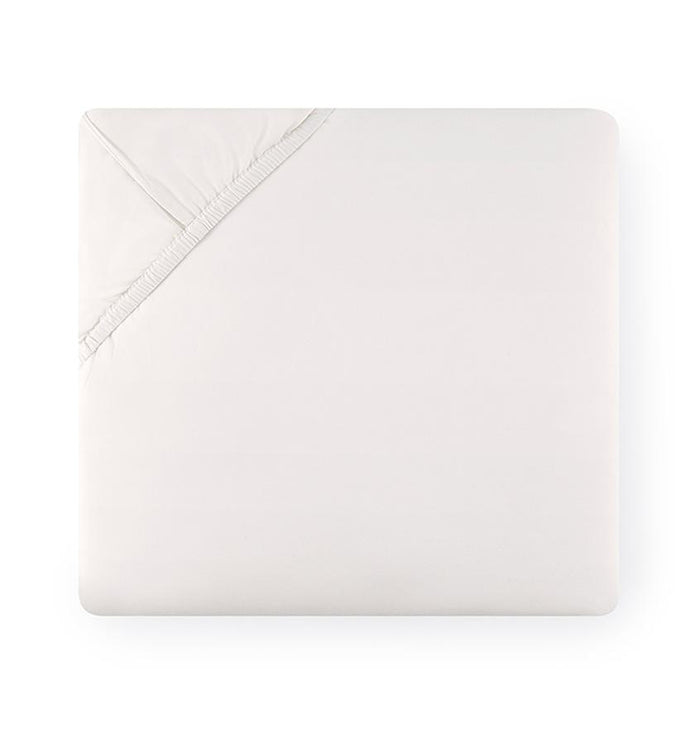 Fitted Sheet - Sferra Celeste Ivory Cotton Percale - Off-White Bed Sheet at Fig Linens and Home