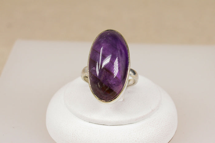 Stunning Sterling Silver & Amethyst Cabochon Statement Ring