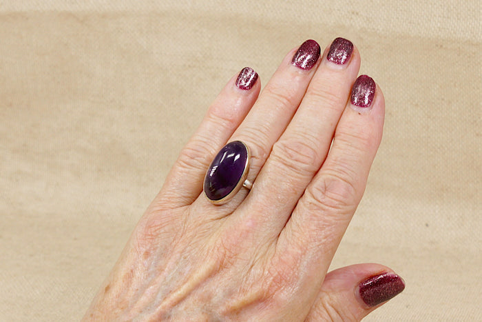 Stunning Sterling Silver & Amethyst Cabochon Statement Ring