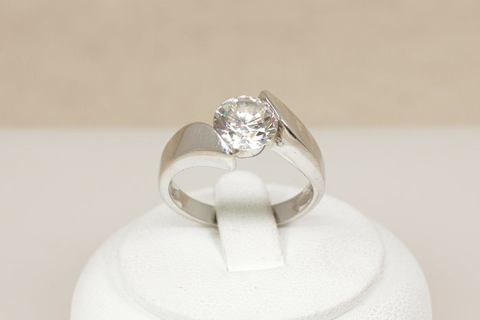 Stylish & Chunky Sterling Silver CZ Solitaire Twist Ring