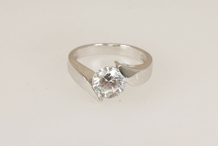 Stylish & Chunky Sterling Silver CZ Solitaire Twist Ring