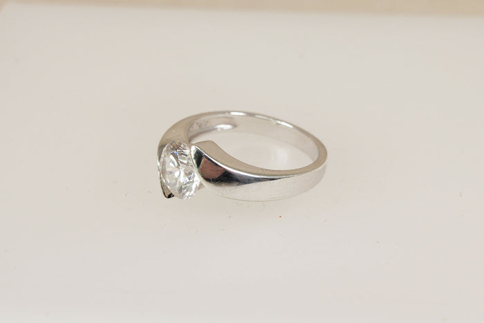 Stylish & Chunky Sterling Silver CZ Solitaire Twist Ring