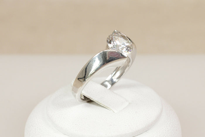 Stylish & Chunky Sterling Silver CZ Solitaire Twist Ring