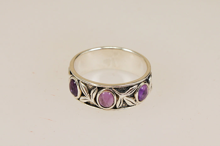 Stylish Sterling Silver & Amethyst Studio Art Nouveau Style Band Ring