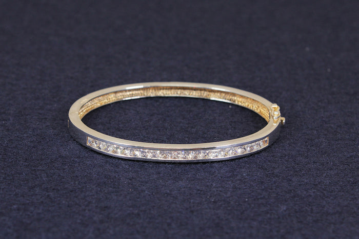 Stylish Sterling Silver Hinged Bangle with Square-Cut CZ