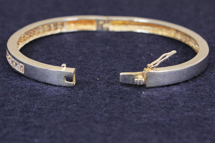 Stylish Sterling Silver Hinged Bangle with Square-Cut CZ