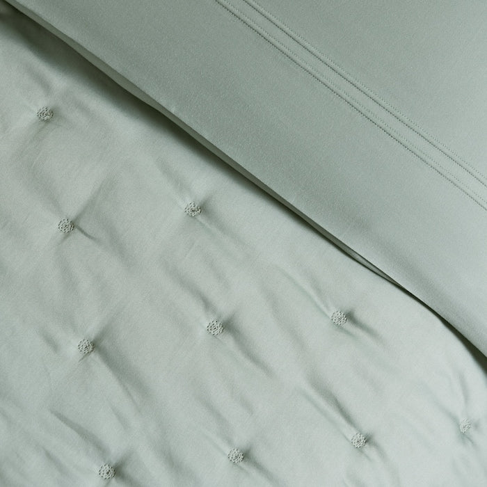 Yves Delorme Quilted Coverlet - Detail of quilted triomphe Veronese coverlet - Fig Linens and Home 1