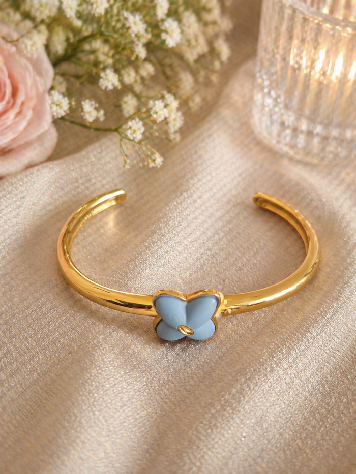 Wedgwood Blue Jasperware Gold Tone Bracelet